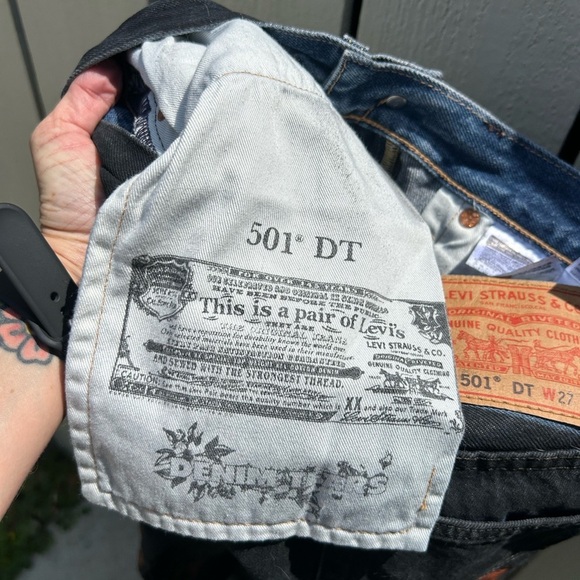 Denim Tears X Levi's 501 Red Clay Cotton Wreath Jeans Size 27 - Picture 8 of 9